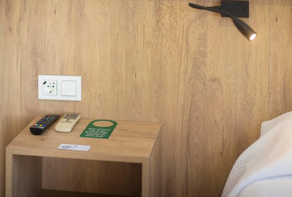 DOUBLE SINGLE USE WITH DOUBLE BED Room, Pensión dulces sueños, Seville