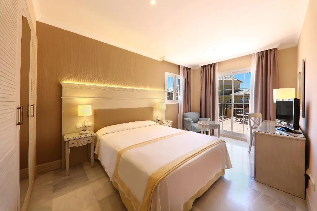 STUDIO STANDARD Room, Iberostar Waves Málaga Playa, Costa Del Sol