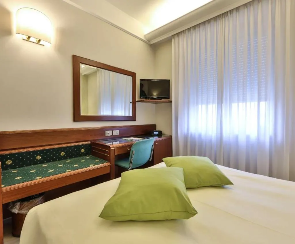 DOUBLE SINGLE USE STANDARD Room, Astoria Sure Hotel Collection by Best Western, Milan