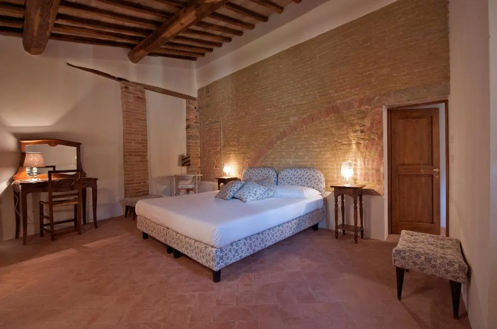APARTMENT TWO BEDROOMS TWO BATHROOMS Room, Il Paluffo, Florence