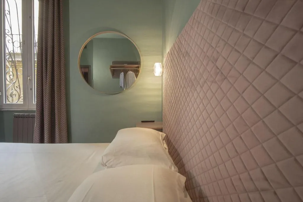Room THREE BEDS Room, Milani, Rome