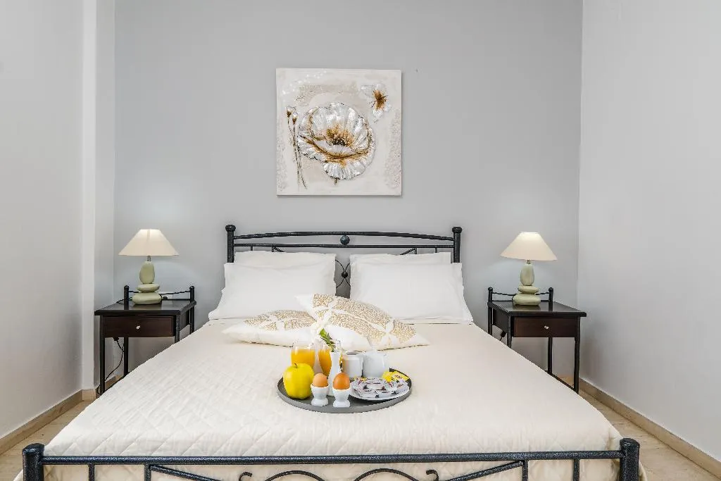 Double or Twin STANDARD Room, Stavros Villas, Santorini