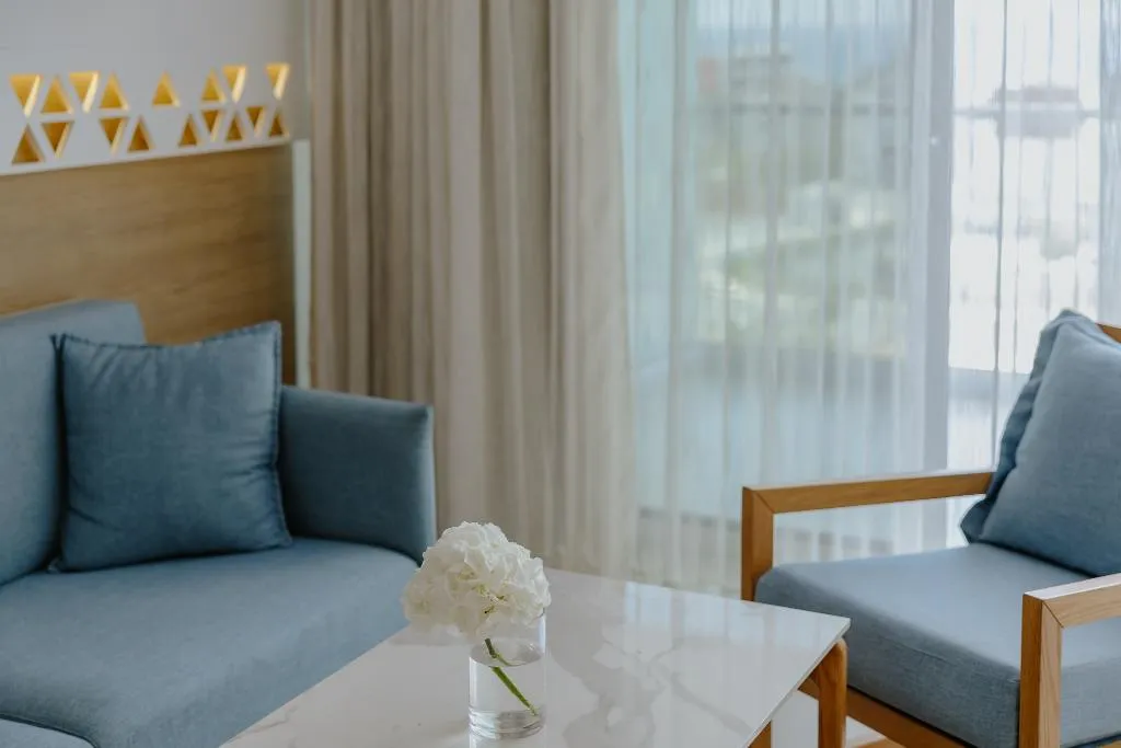 JUNIOR SUITE STANDARD Room, Tasia Maris Seasons, Cyprus