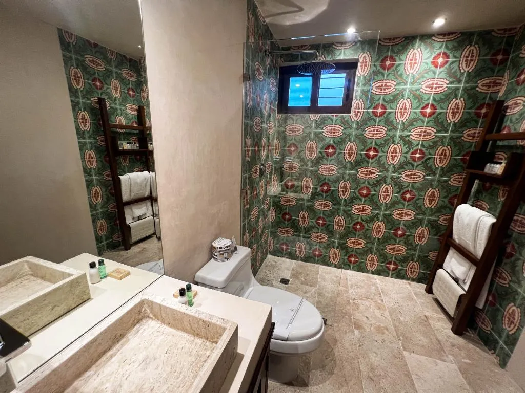 FAMILY ROOM THREE BEDS Room, El Meson del Marques, Cancun Area