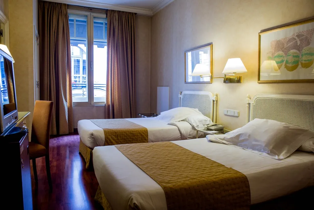 TWIN STANDARD Room, Hotel Arosa, Madrid