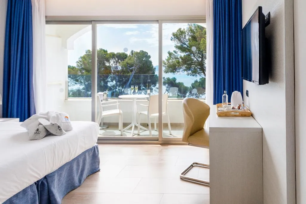 JUNIOR SUITE SEA VIEW Room, Mar Hotels Alcanada, Majorca