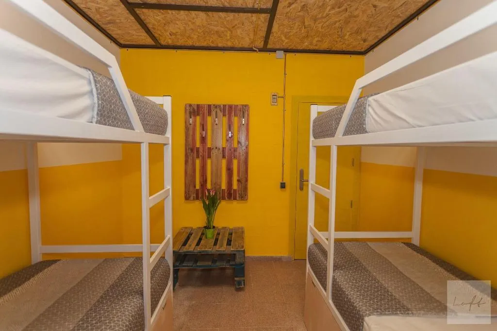 Room, Neptuno Hostal, Costa Brava