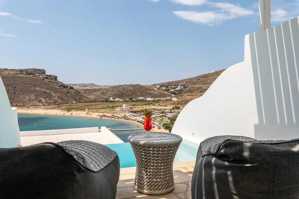 STUDIO WITH PRIVATE POOL Room, Panormos Village Seaside Resort, Mykonos