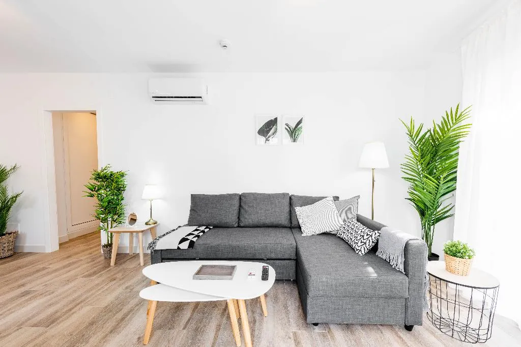 APARTMENT CAPACITY 4 ONE BEDROOM Room, Apartamentos Toboso Plaza, Costa Del Sol