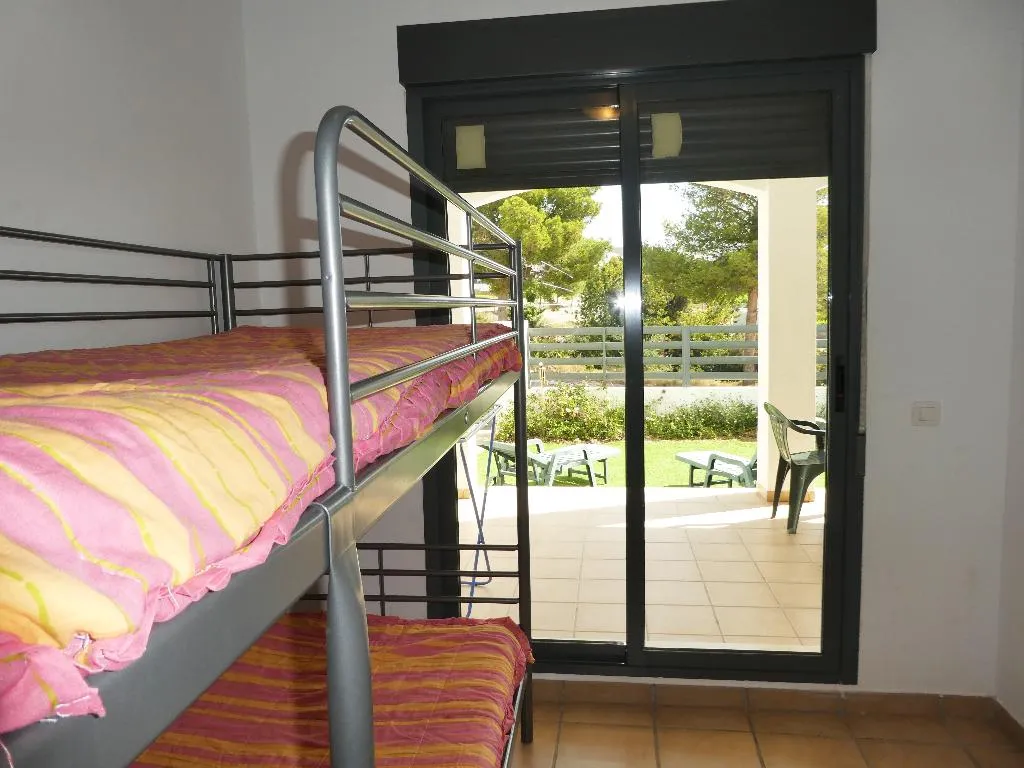 APARTMENT CAPACITY 6 TWO BEDROOMS Room, Apartamentos Font Nova 3000, Valencia