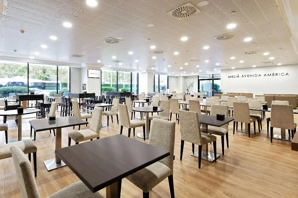 Restaurant, Melia Avenida America, Madrid