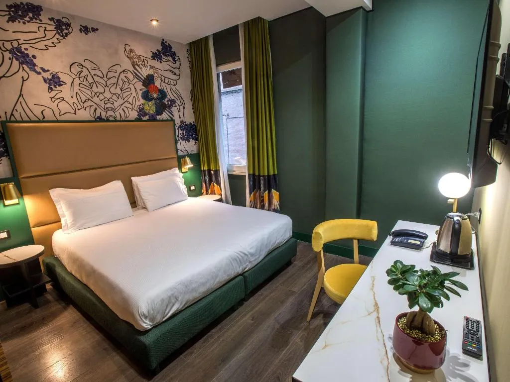 Room, Mercure Roma Centro St. John, Naples