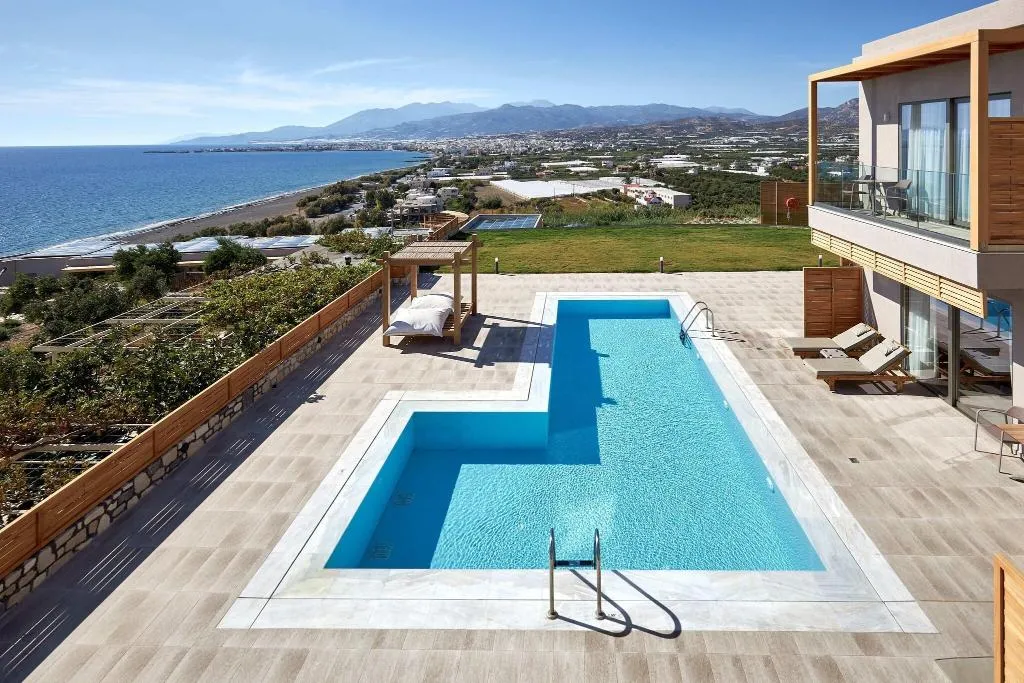 Terrace, Enorme Santanna Beach, Crete