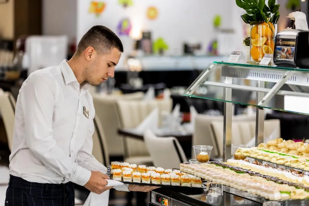 Restaurant, Prestige Deluxe Hotel Aquapark Club, Varna