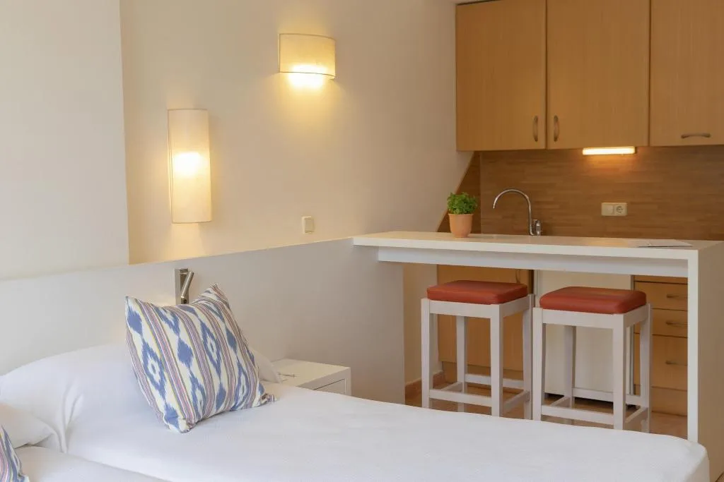 STUDIO TWO BEDS Room, HM Mar Blau, Majorca