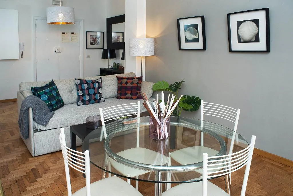 APARTMENT CAPACITY 4 Room, Residenza Flegrea, Naples