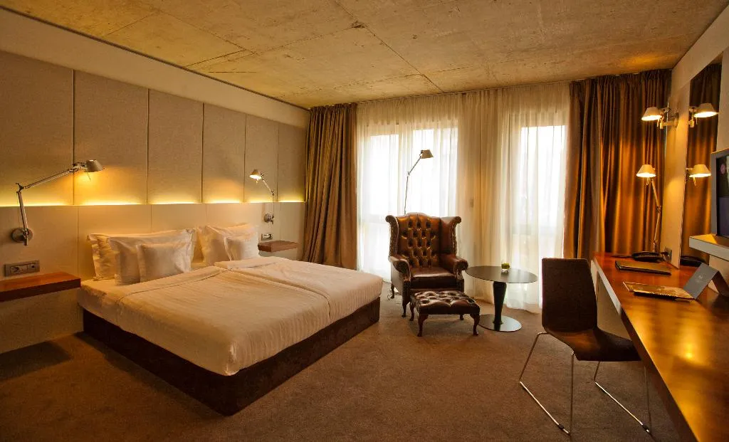 DOUBLE SINGLE USE STANDARD Room, Graffit Gallery Hotel, Varna