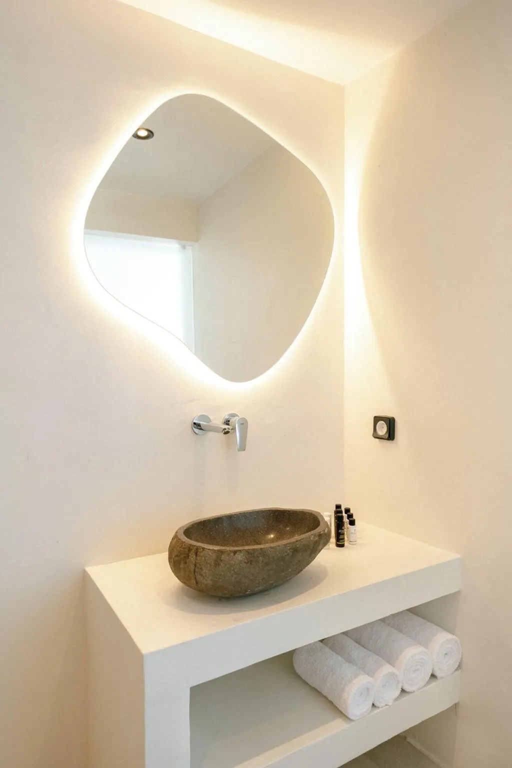 Room, Gazelle Living, Santorini