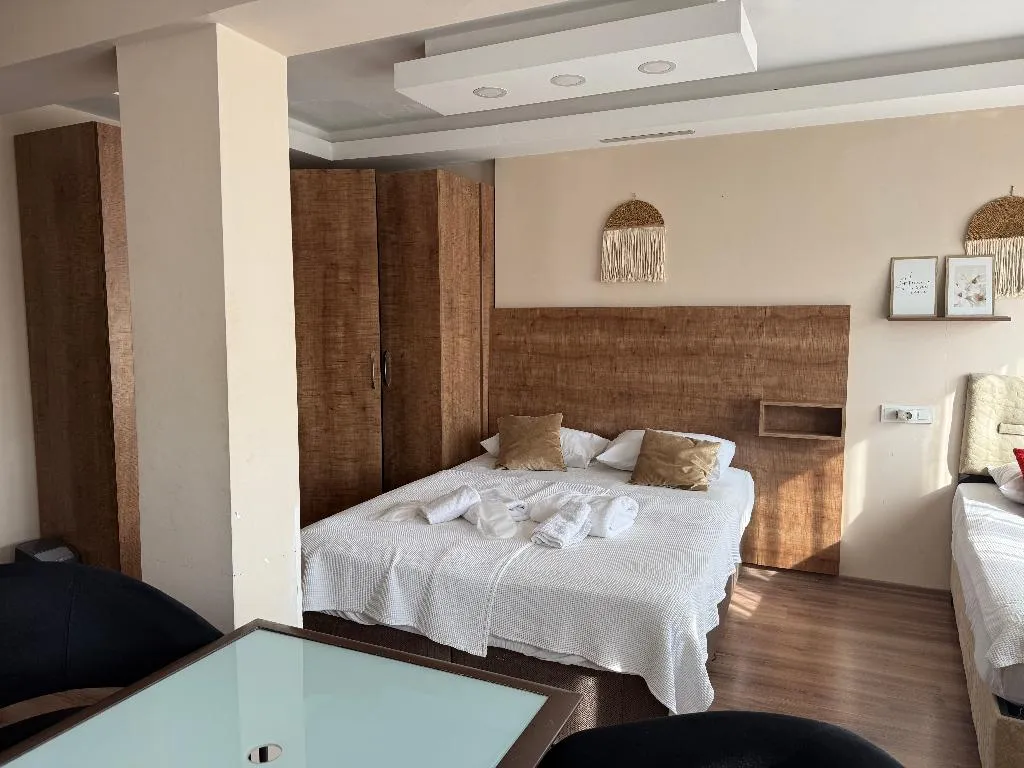 QUADRUPLE DELUXE CAPACITY 4 Room, Twenty Hotel, Antalya