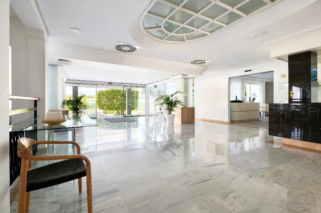 Lobby, AluaSun Continental Park Hotel & Apartments, Majorca
