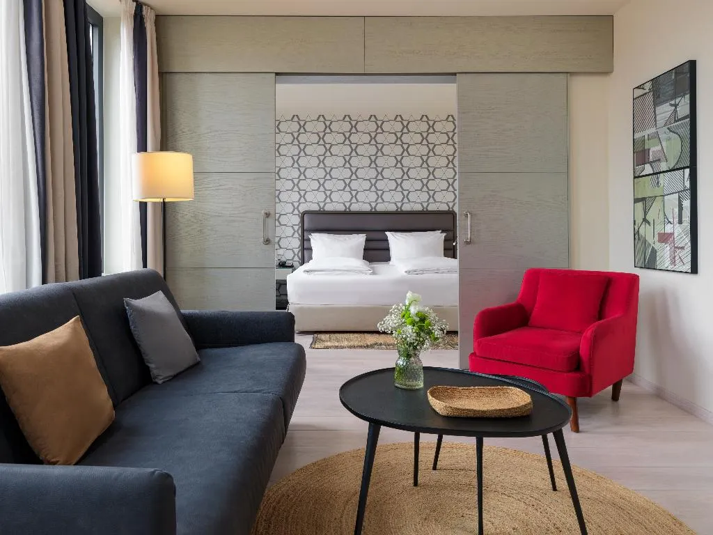 SUITE CAPACITY 3 Room, H10 Berlin Ku'Damm, Berlin