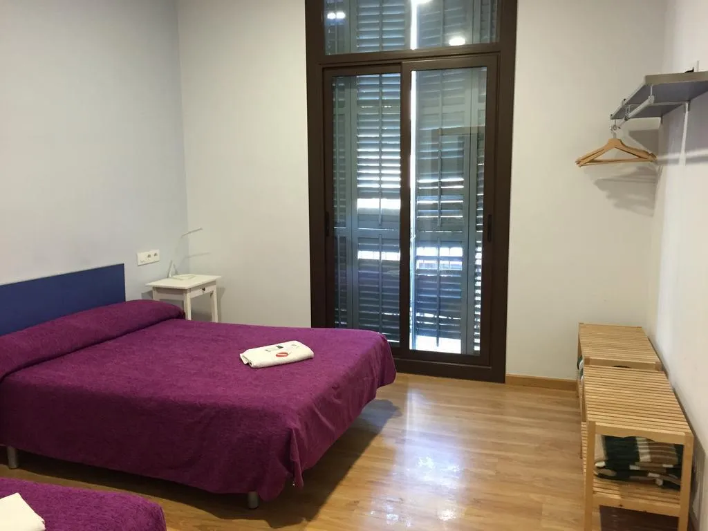 General view, Hostal Delfos, Barcelona