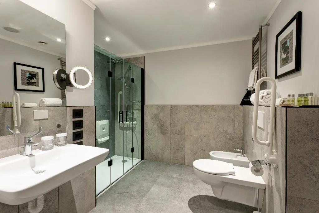 DOUBLE Accessible KING SIZE BED Room, DoubleTree by Hilton Rome Monti, Rome