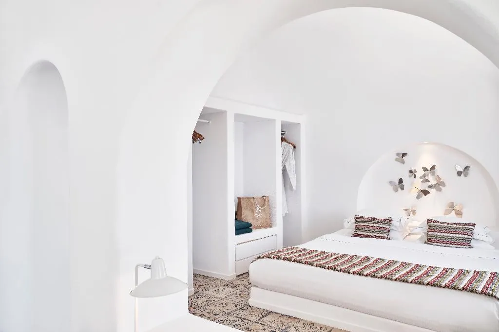 SUITE WITH JACUZZI Room, Astra Suites, Santorini