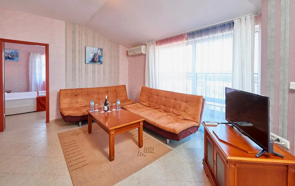 APARTMENT ONE BEDROOM Room, Karolina, Bourgas