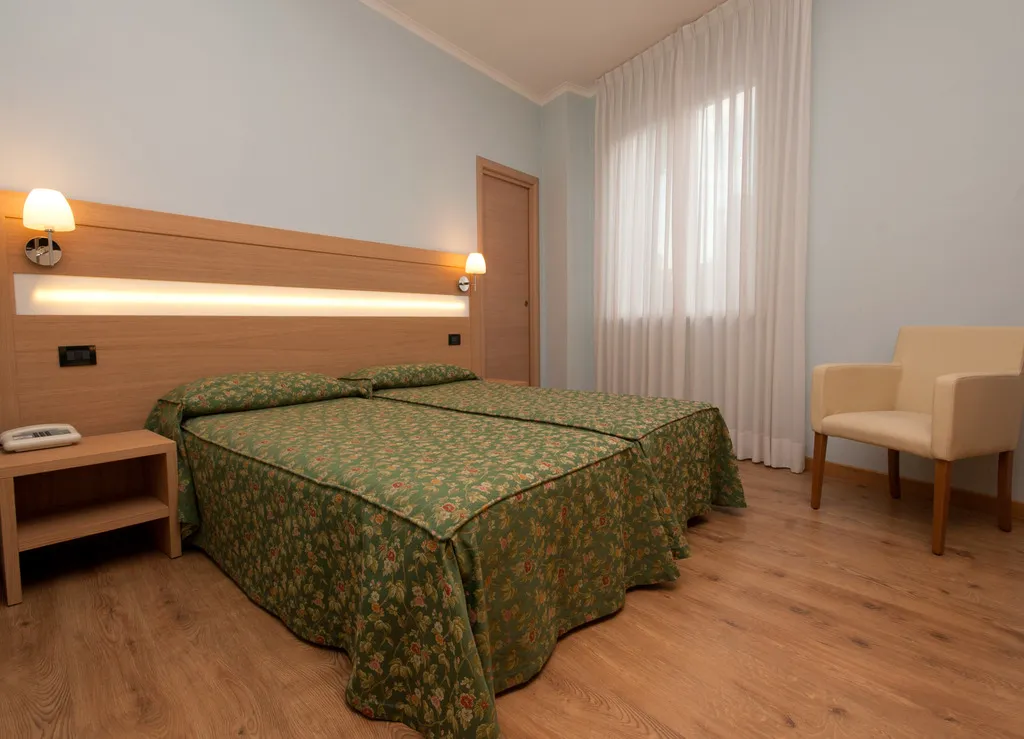 TWIN STANDARD Room, La Pergola, Rome