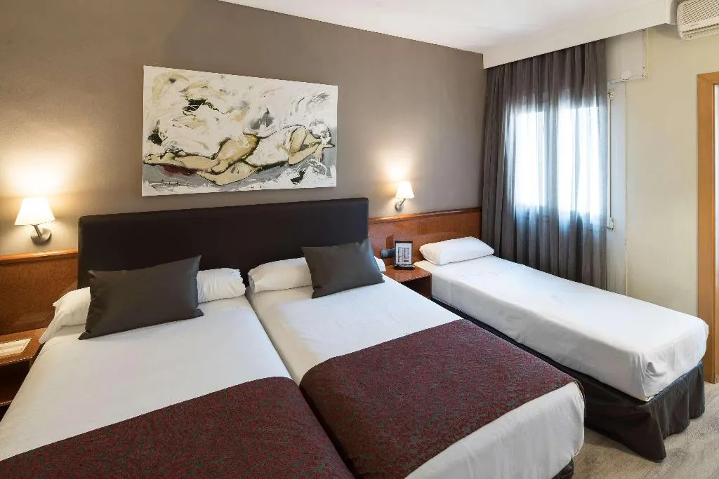 Room, Catalonia Castellnou, Barcelona
