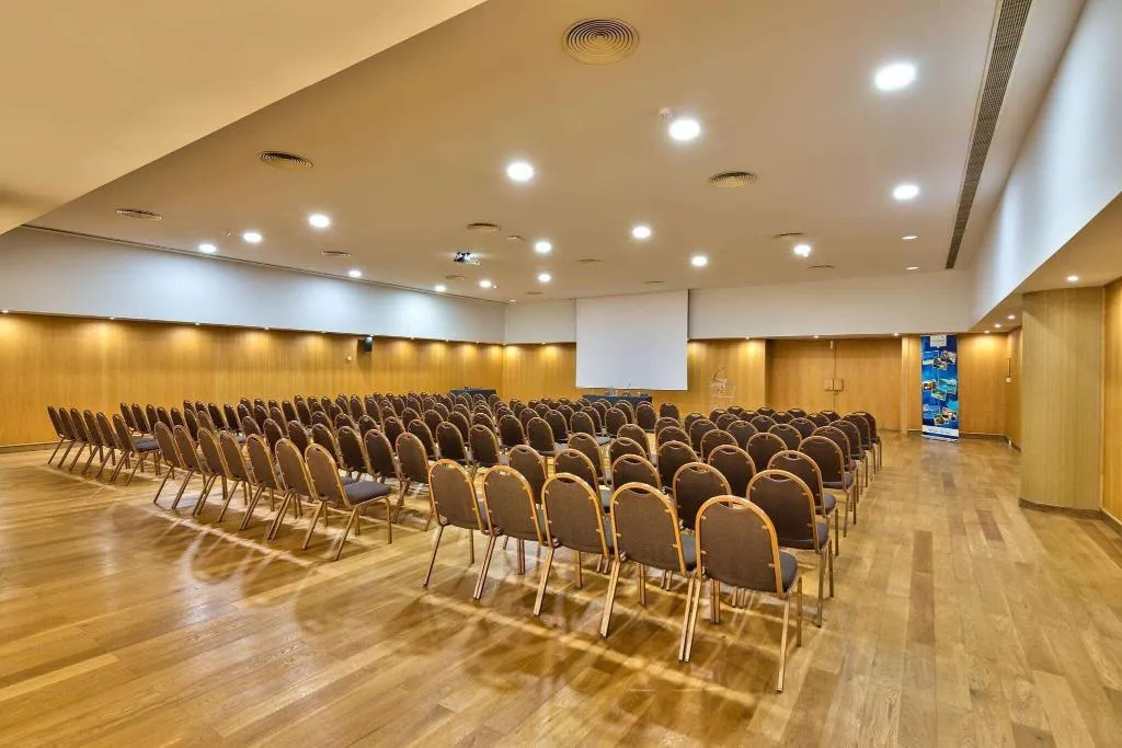 Conferences, The Views Monumental, Madeira