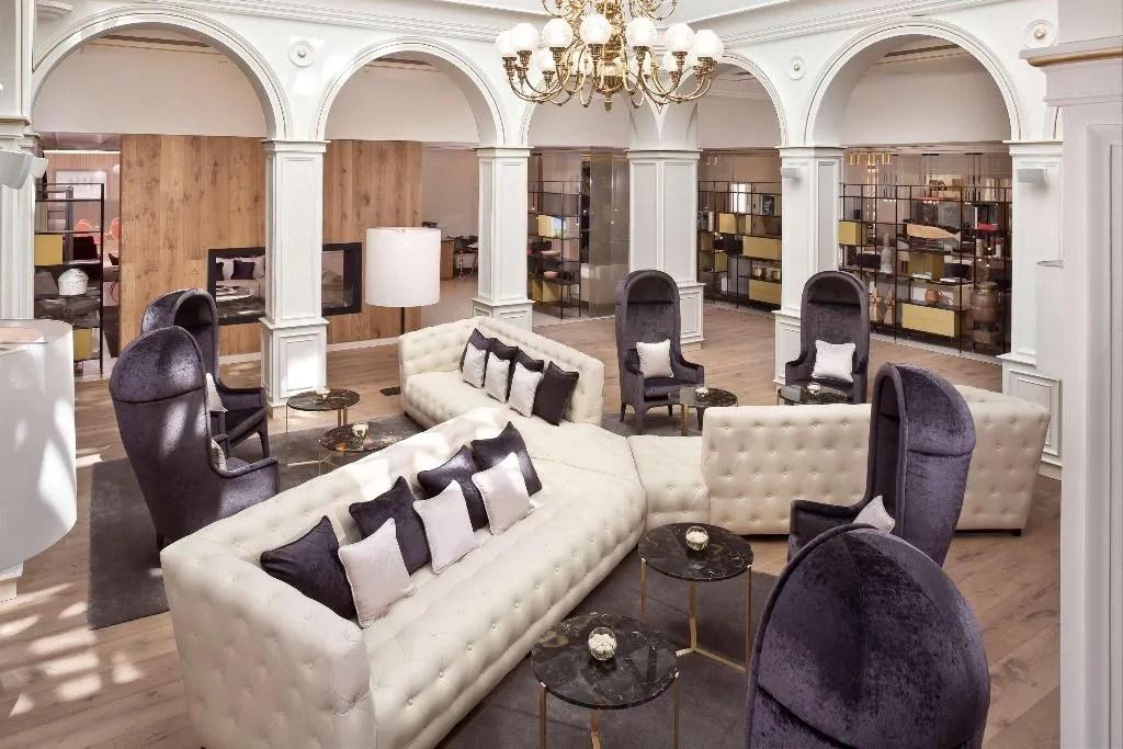 Lobby, Palacio de los Duques Gran Meliá, Madrid