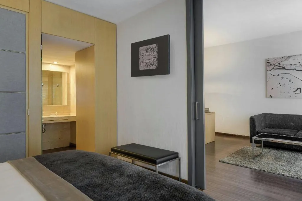 DOUBLE ONE BEDROOM WITH VIEWS Room, AC Barcelona Victoria Suites, Barcelona