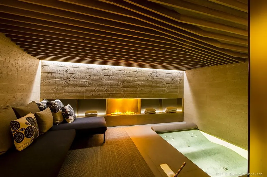 Sports and Entertainment, Four Seasons Hotel Milano, Milan
