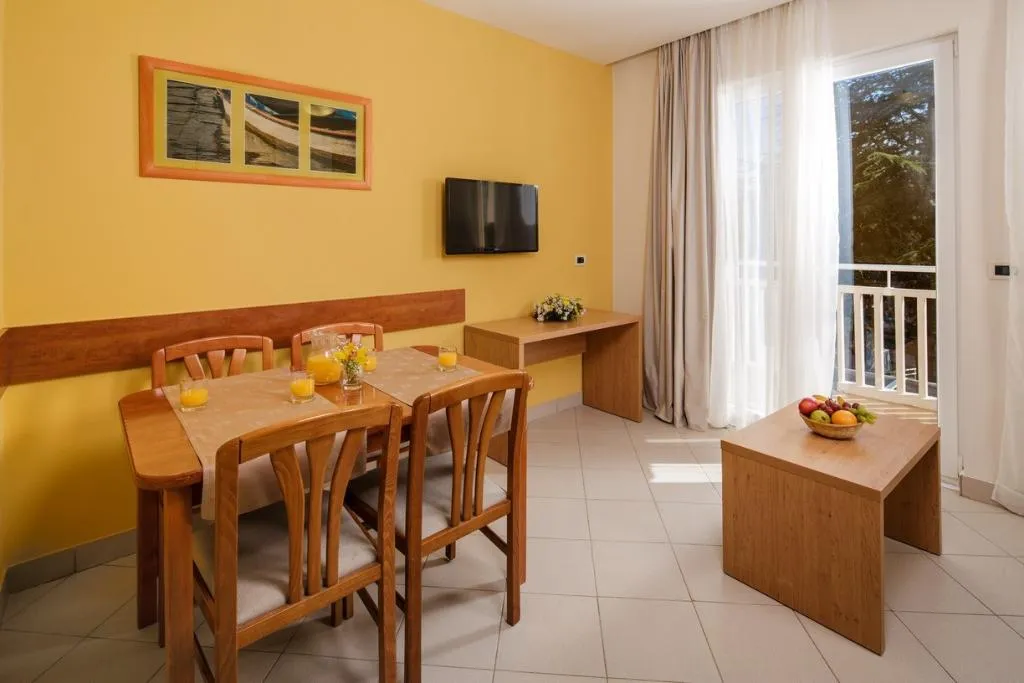 APARTMENT CLASSIC Room, Apartments Katoro Plava Laguna, Istria