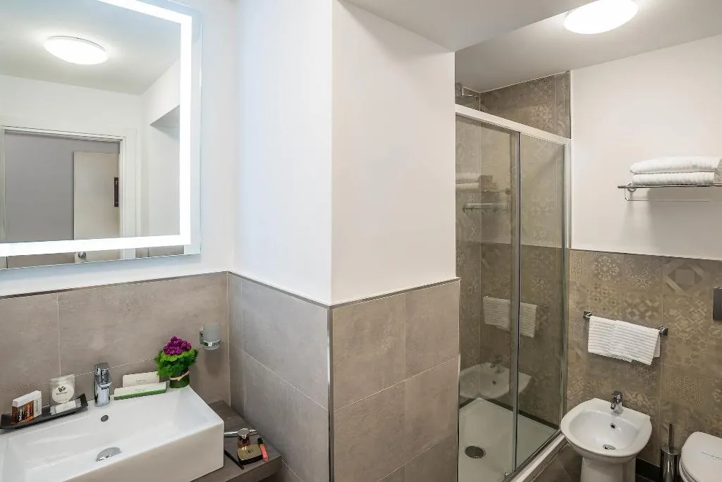Room, Navona Essence Hotel, Rome