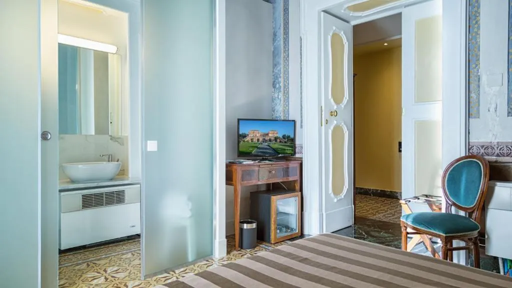 DOUBLE SINGLE USE DELUXE Room, Villa Signorini Hotel, Naples