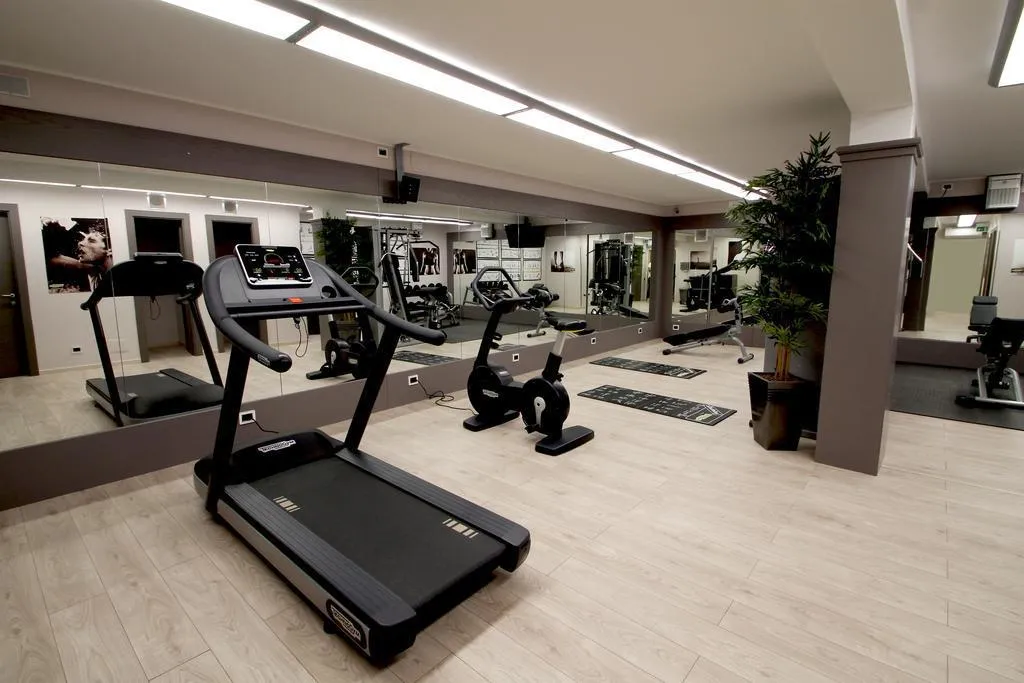 Sports and Entertainment, Villa Tirreno, Rome