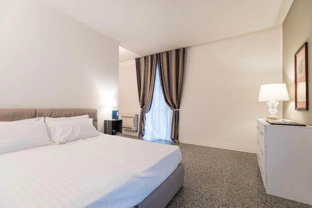 SUITE STANDARD Room, Apartamentos Lungomare, Naples