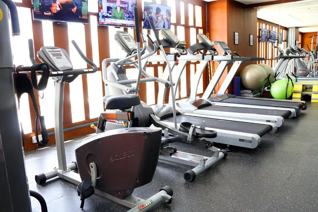 Sports and Entertainment, Hues Boutique, Dubai