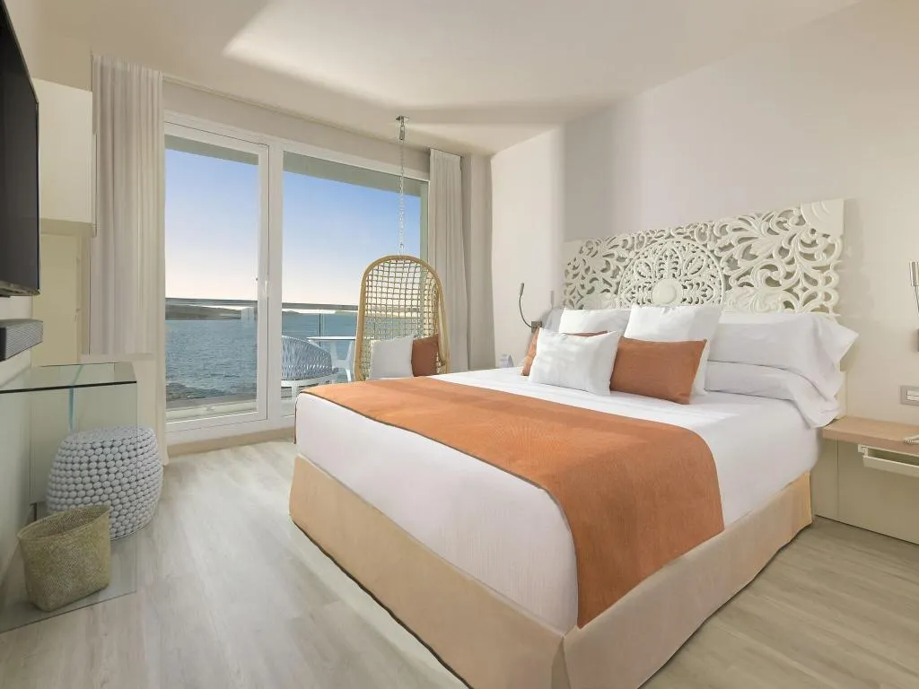 DOUBLE DELUXE Room, Amare Beach Hotel Ibiza, Ibiza