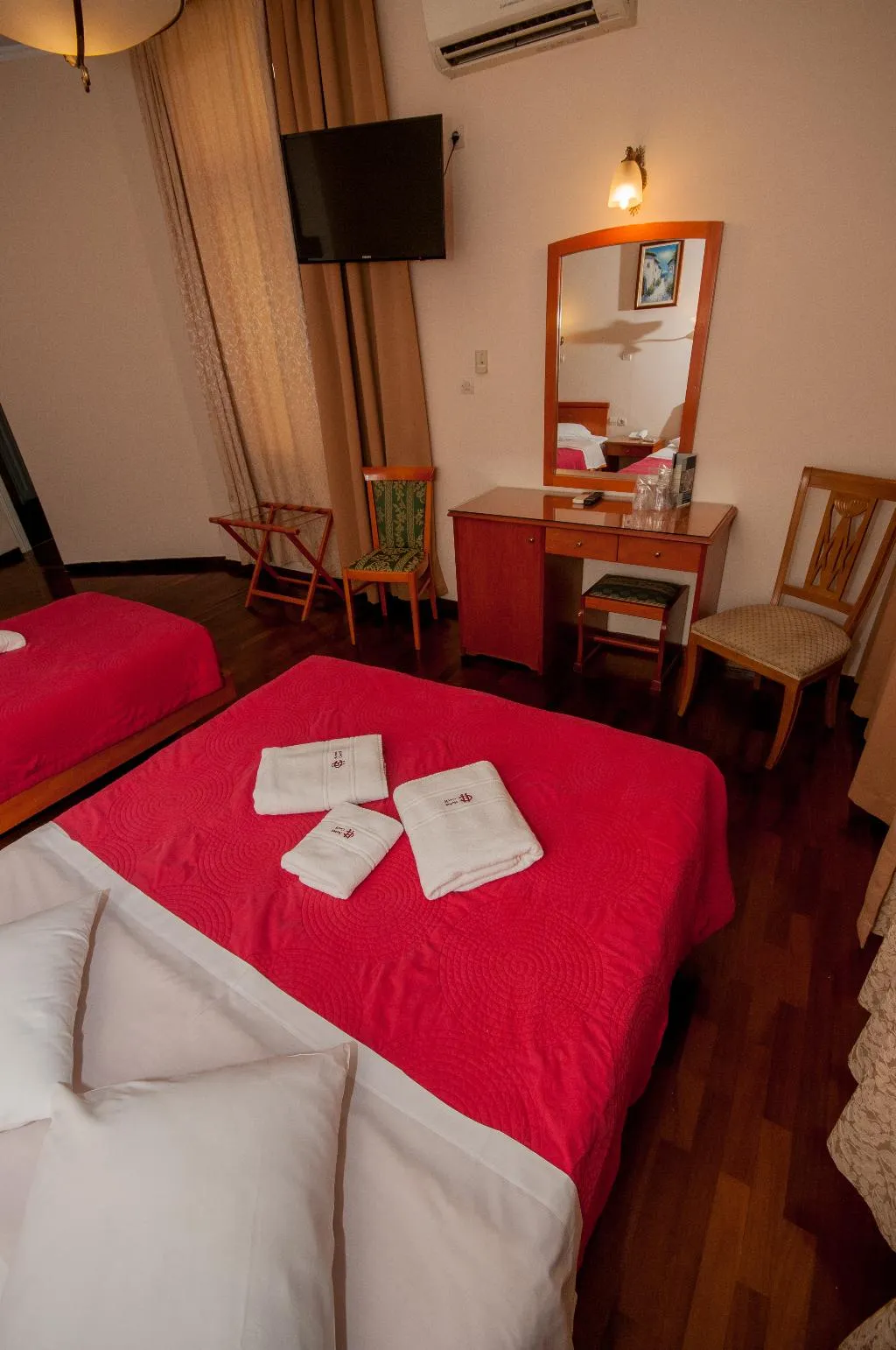 TRIPLE STANDARD Room, Cecil hotel, Athens