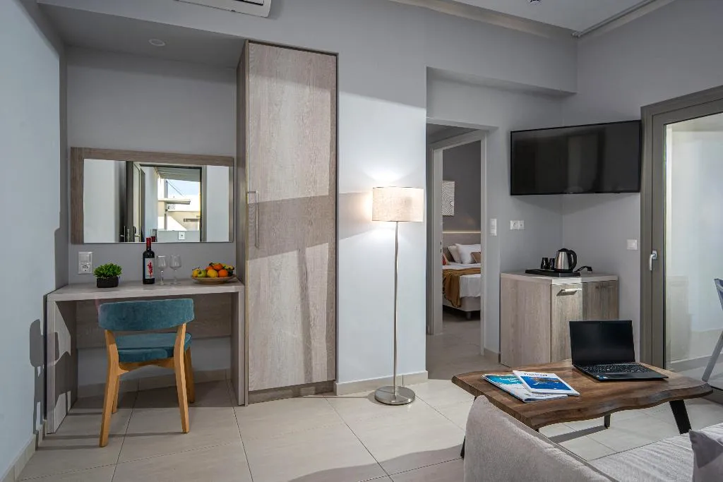 FAMILY ROOM CAPACITY 5 TWO BEDROOMS Room, Saint George Gournes Bay, Crete