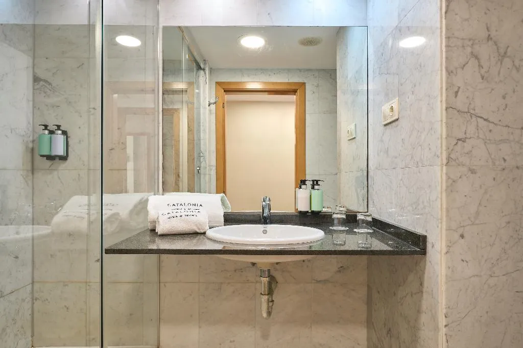 DOUBLE SINGLE USE SUPERIOR WITH BALCONY Room, Catalonia Barcelona Beach, Barcelona