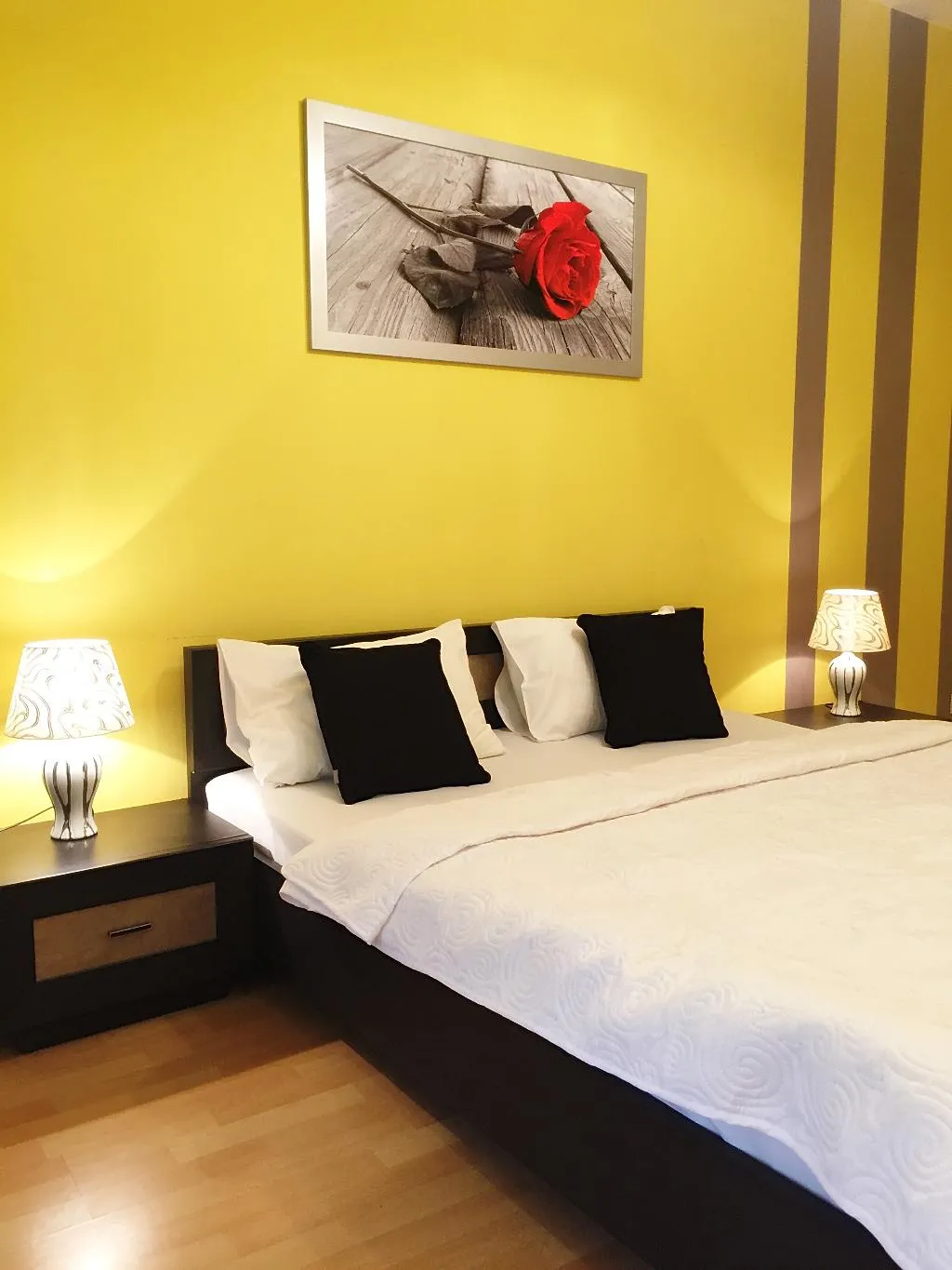 APARTMENT CAPACITY 5 TWO BEDROOMS Room, Old Town Apartments Slawkowska, Krakow