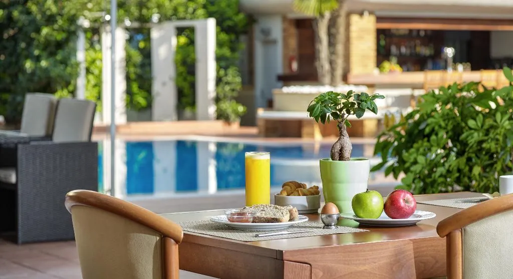 Restaurant, Blazer Suites Hotel, Athens