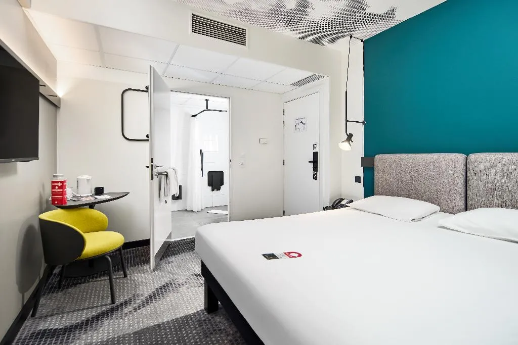 DOUBLE Accessible SUPERIOR Room, Ibis Praha Wenceslas Square, Prague
