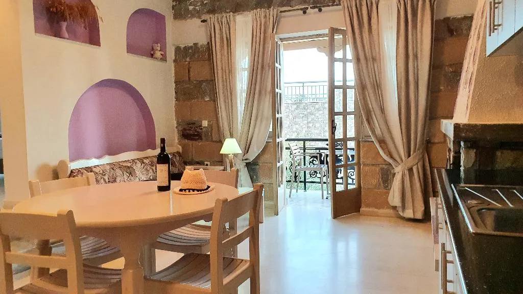 APARTMENT TWO BEDROOMS ONE BATHROOM Room, Nikas Rooms & Apartments, Kalamata