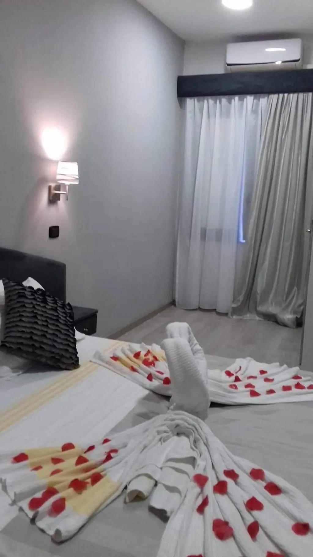 Room, Hotel LePinède, Naples